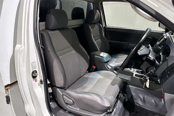 2015 Toyota Hilux SR KUN26R 4X4