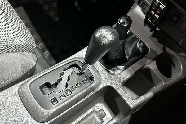 2015 Toyota Hilux SR KUN26R 4X4