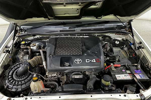 2015 Toyota Hilux SR KUN26R 4X4