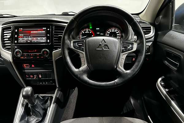 2019 Mitsubishi Triton GLS MR 4X4