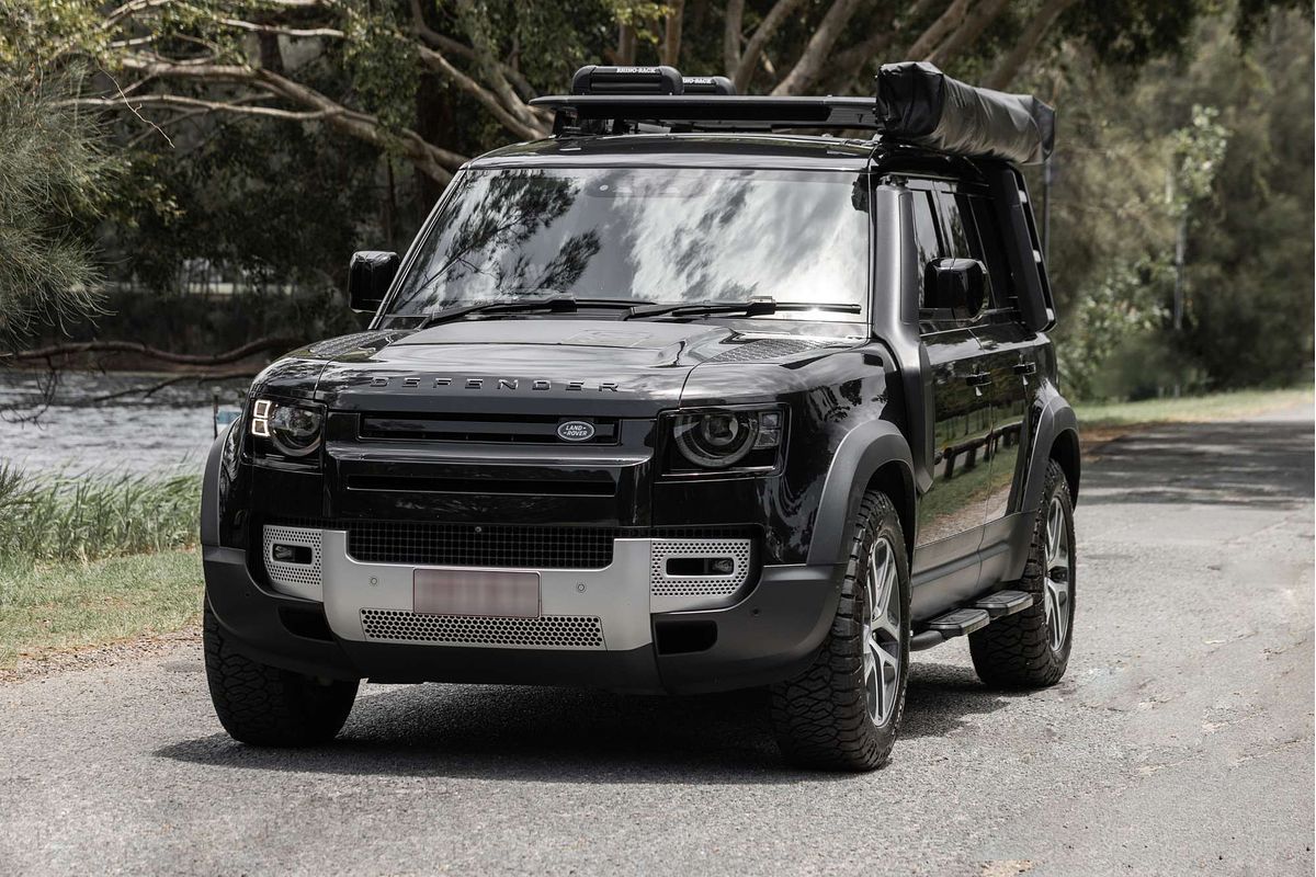 2020 Land Rover Defender 110 P400 SE L663