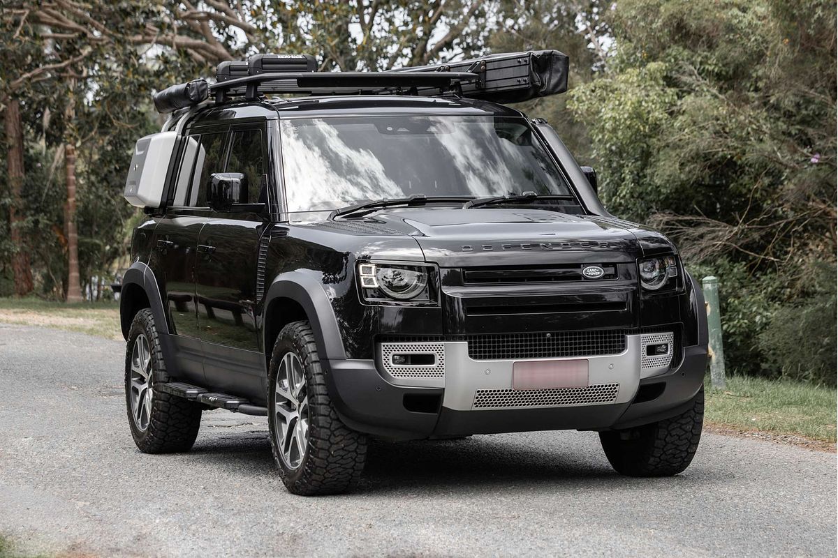 2020 Land Rover Defender 110 P400 SE L663