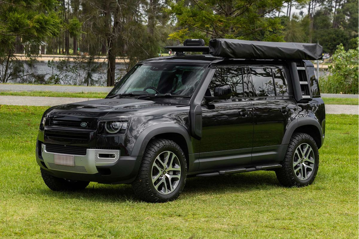 2020 Land Rover Defender 110 P400 SE L663