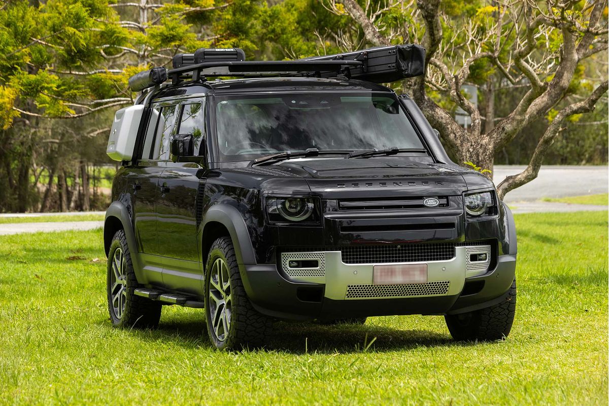 2020 Land Rover Defender 110 P400 SE L663