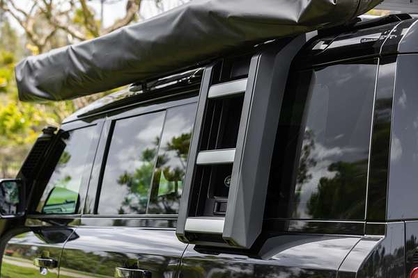 2020 Land Rover Defender 110 P400 SE L663