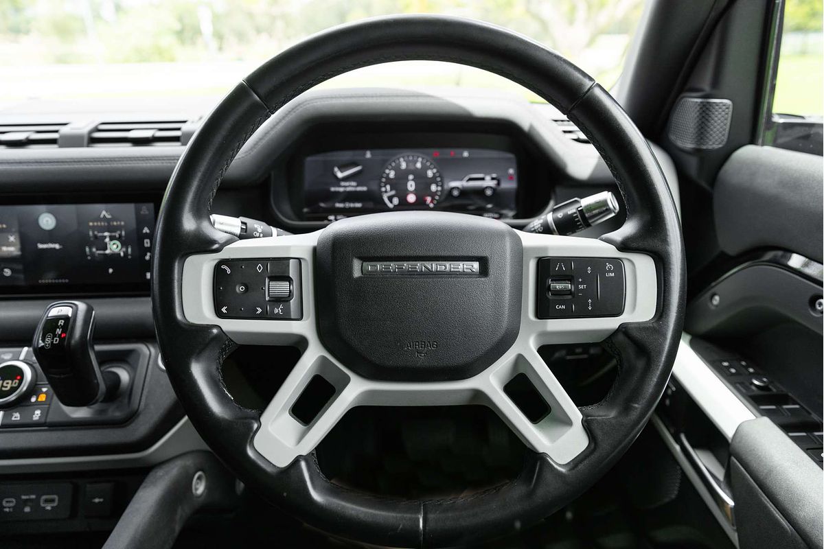 2020 Land Rover Defender 110 P400 SE L663