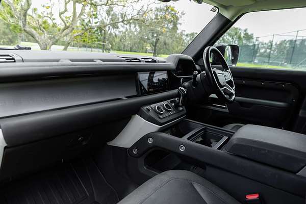 2020 Land Rover Defender 110 P400 SE L663