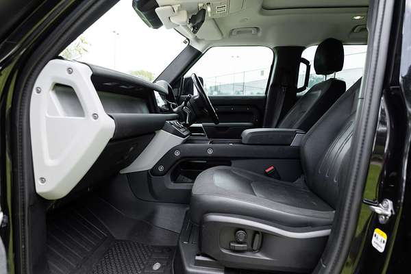 2020 Land Rover Defender 110 P400 SE L663