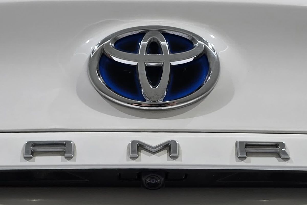 2022 Toyota Camry Ascent AXVH70R