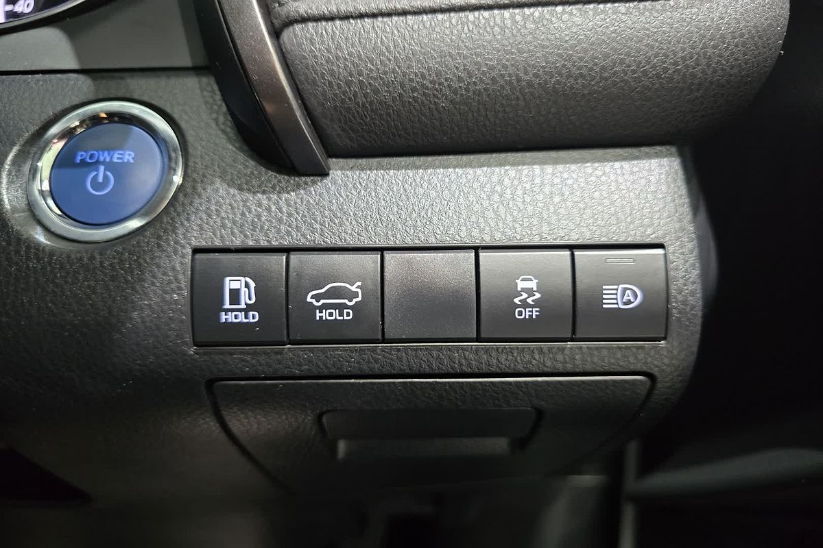 2022 Toyota Camry Ascent AXVH70R