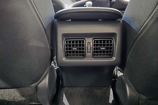 2022 Toyota Camry Ascent AXVH70R