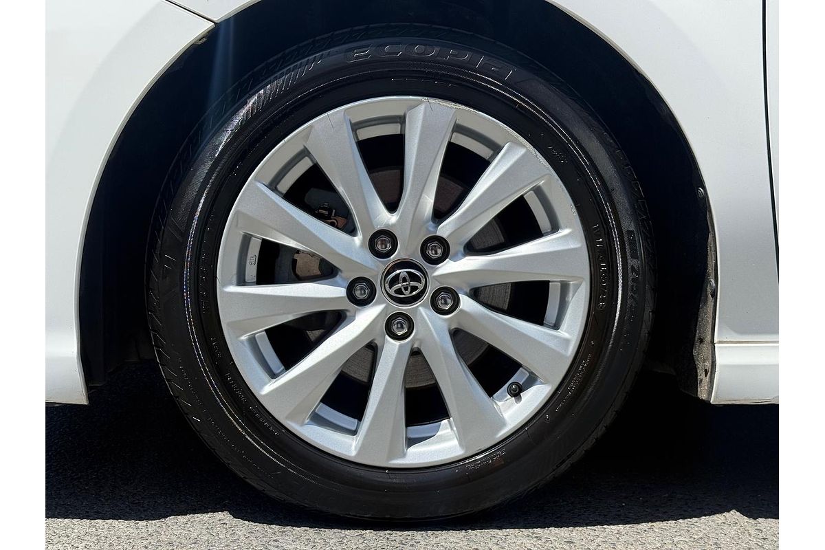 2018 Toyota Camry Ascent ASV70R