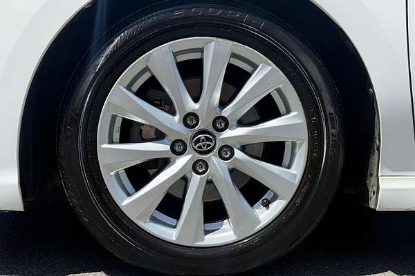 2018 Toyota Camry Ascent ASV70R