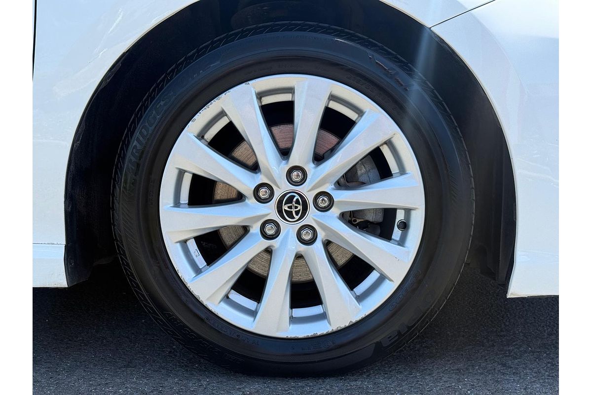 2018 Toyota Camry Ascent ASV70R