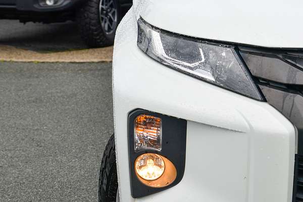 2022 Mitsubishi Triton GLX+ MR 4X4 thumb-1