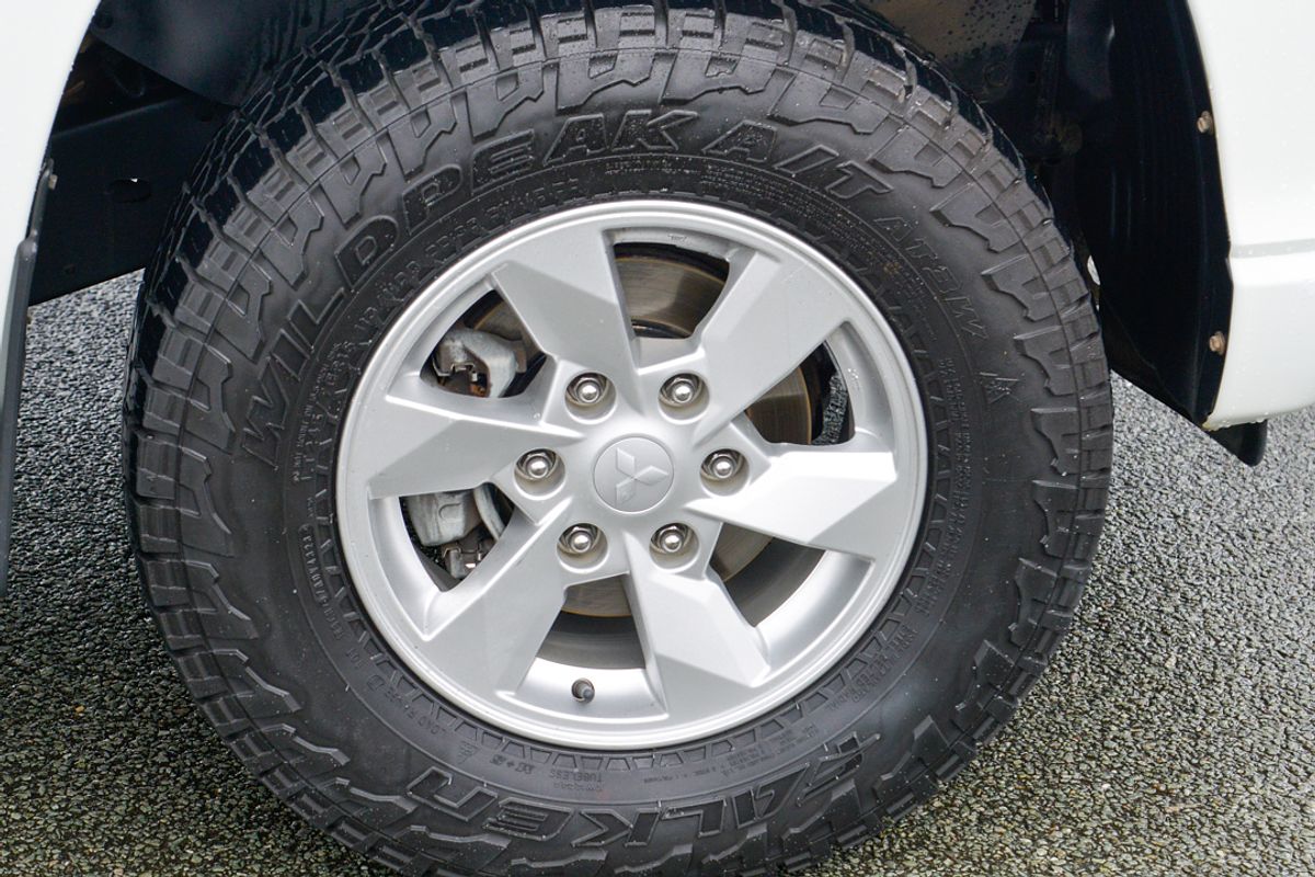 2022 Mitsubishi Triton GLX+ MR 4X4