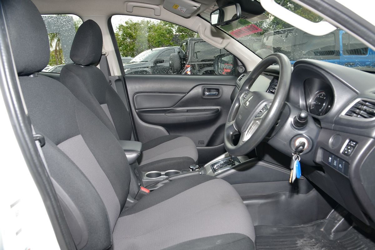 2022 Mitsubishi Triton GLX+ MR 4X4