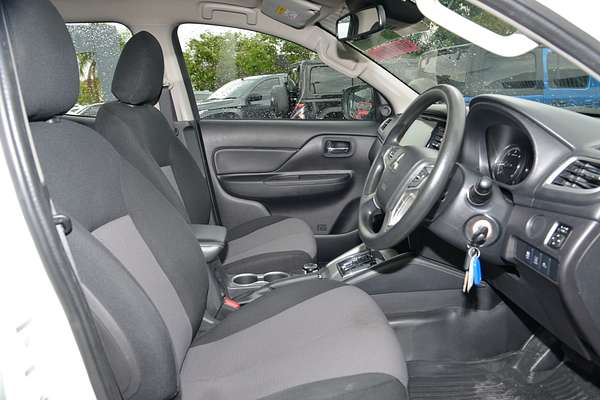 2022 Mitsubishi Triton GLX+ MR 4X4 thumb-9