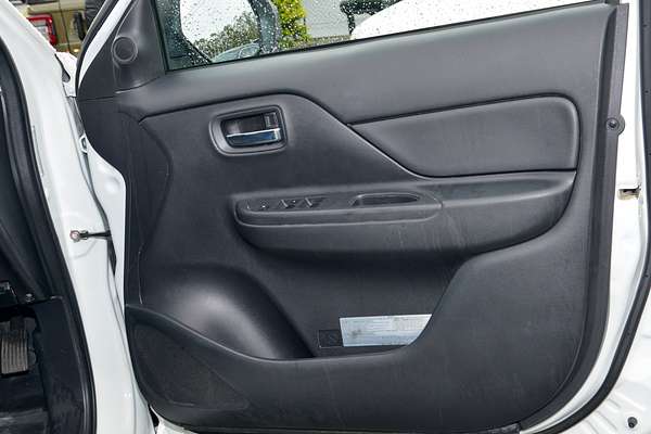 2022 Mitsubishi Triton GLX+ MR 4X4 thumb-15