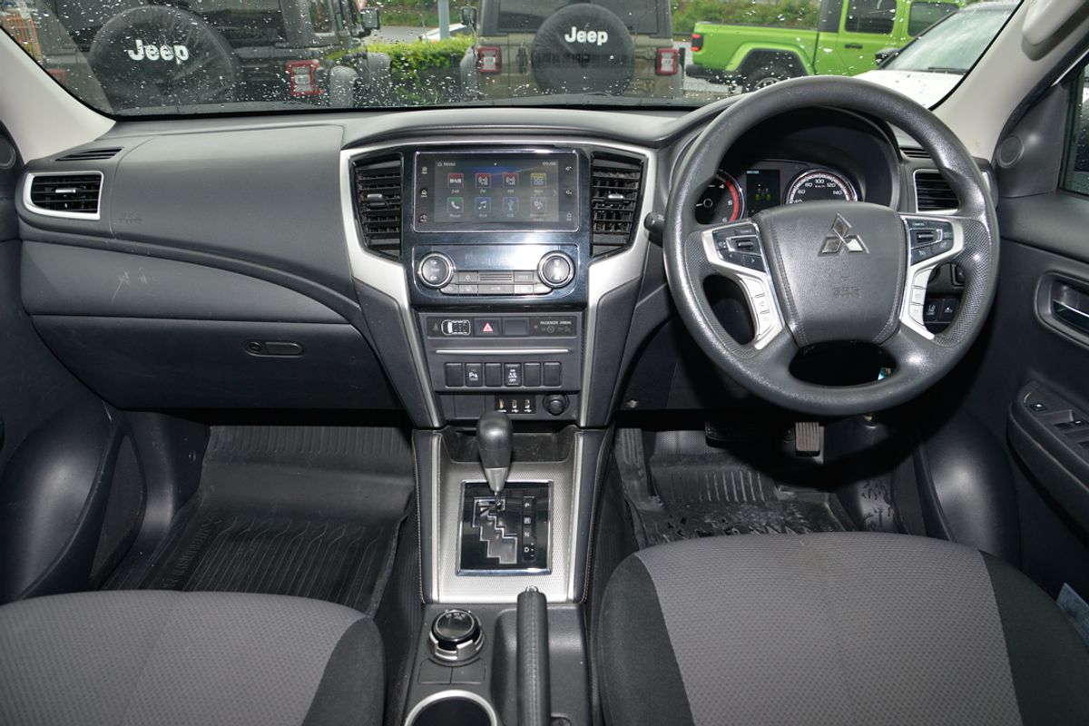 2022 Mitsubishi Triton GLX+ MR 4X4