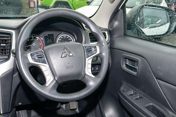 2022 Mitsubishi Triton GLX+ MR 4X4 thumb-17