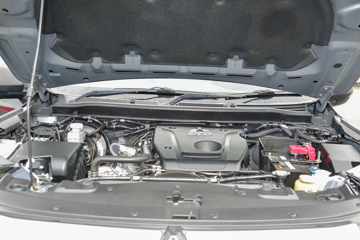 2019 Mitsubishi Triton GLS MR 4X4