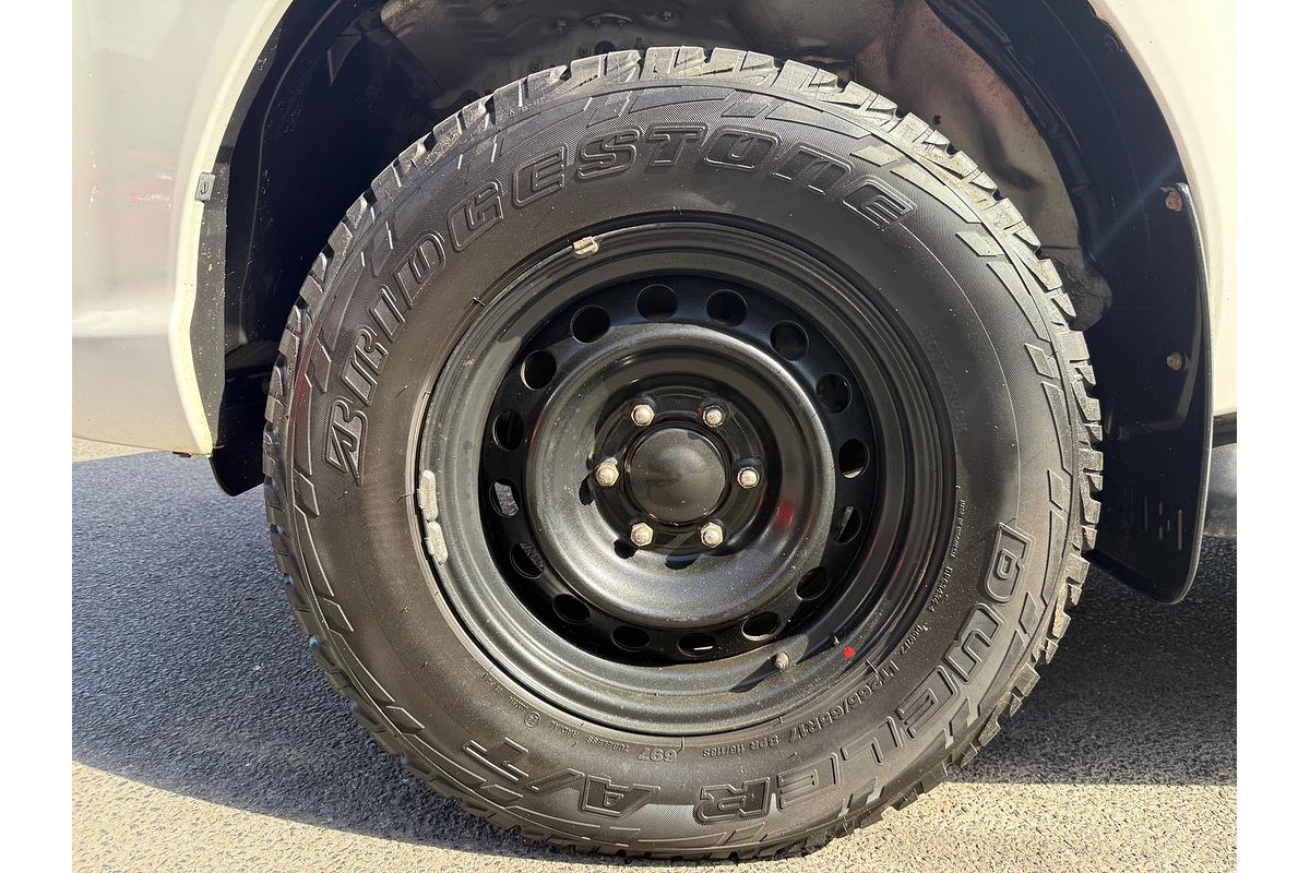 2019 Toyota Hilux SR GUN126R 4X4