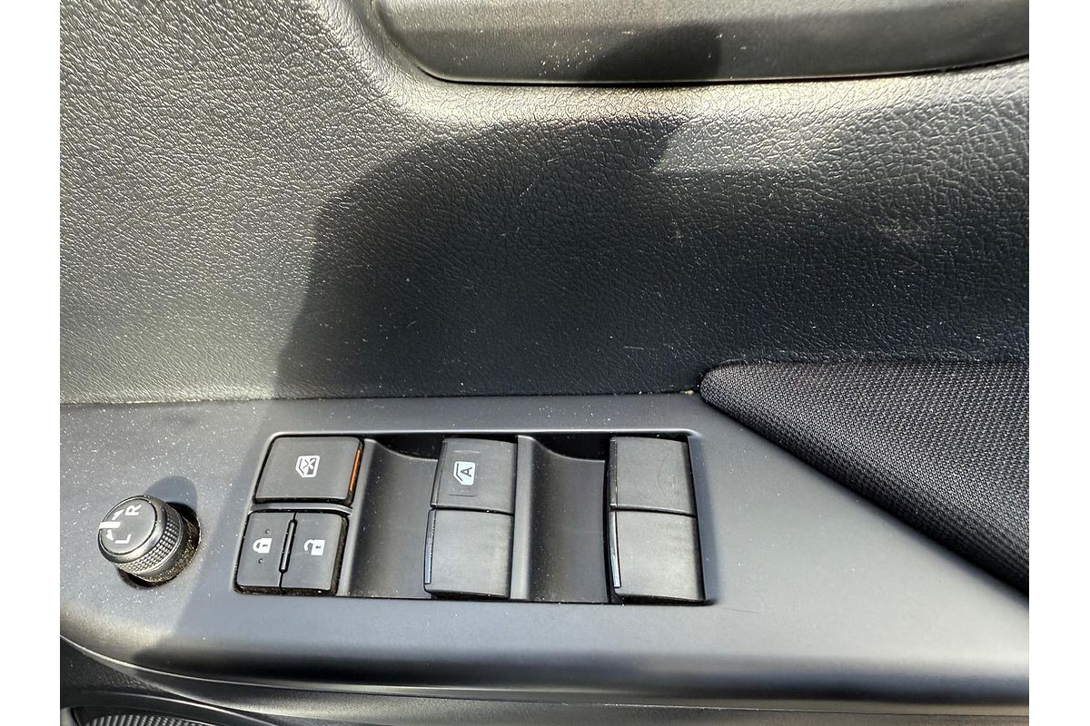 2019 Toyota Hilux SR GUN126R 4X4