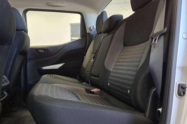 2025 Nissan Navara SL D23 4X4