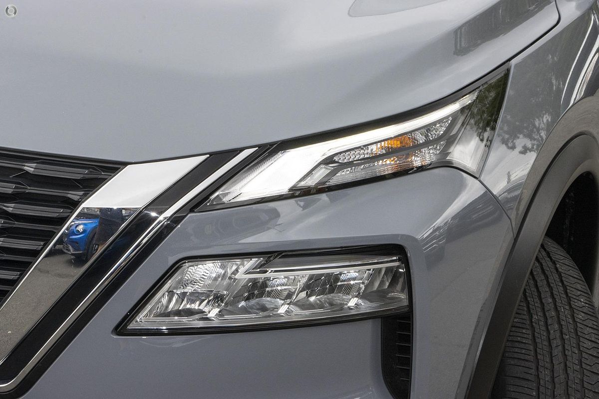 2025 Nissan X-TRAIL ST-L T33