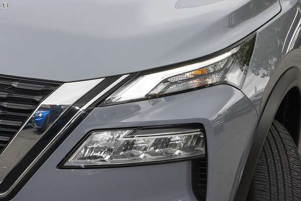 2025 Nissan X-TRAIL ST-L T33