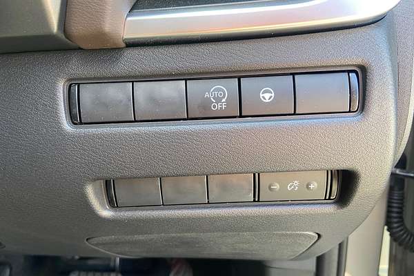 2025 Nissan QASHQAI Ti J12