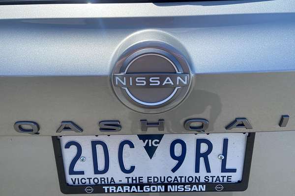 2025 Nissan QASHQAI Ti J12