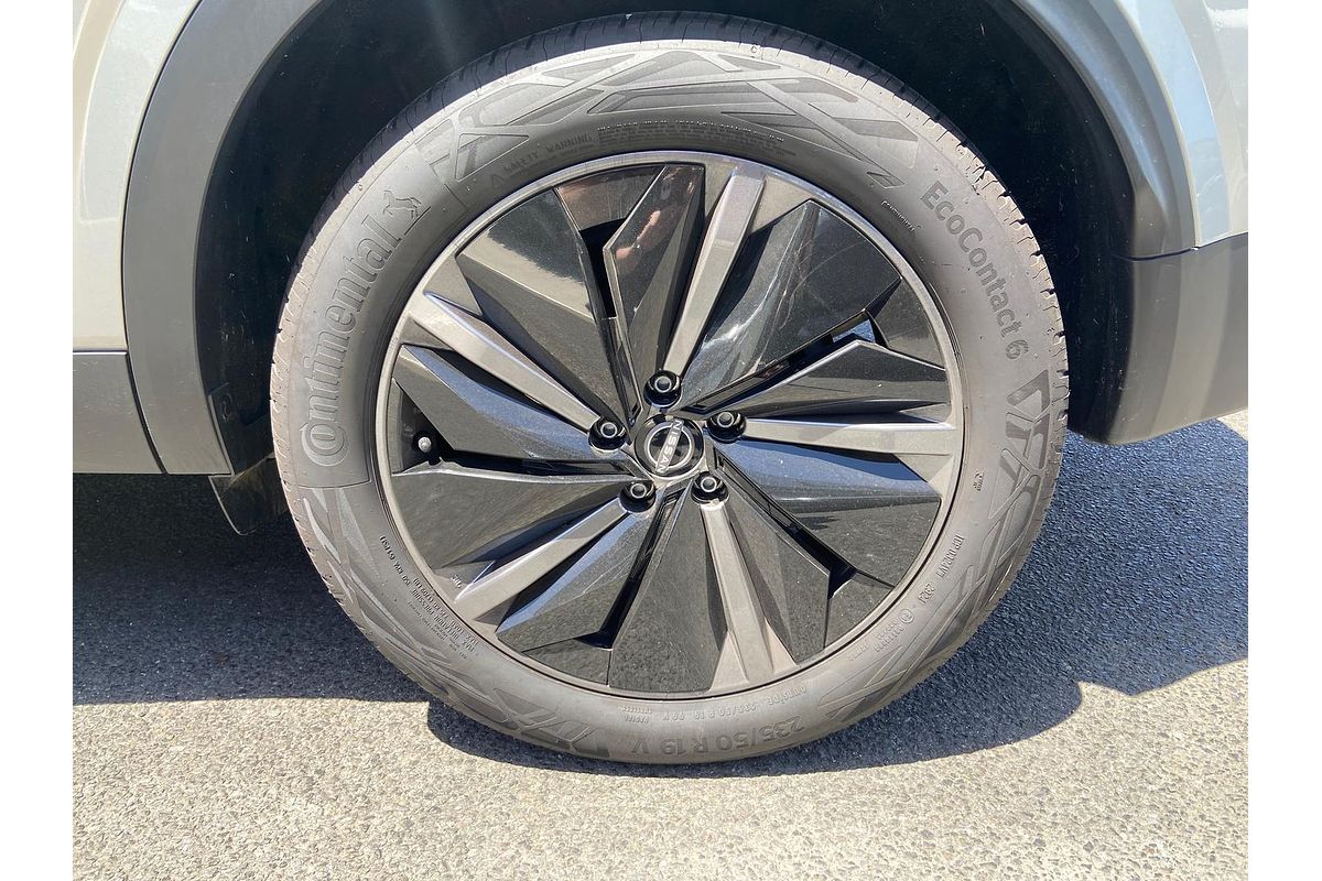 2025 Nissan QASHQAI Ti J12