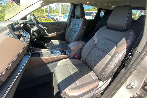 2025 Nissan QASHQAI Ti J12