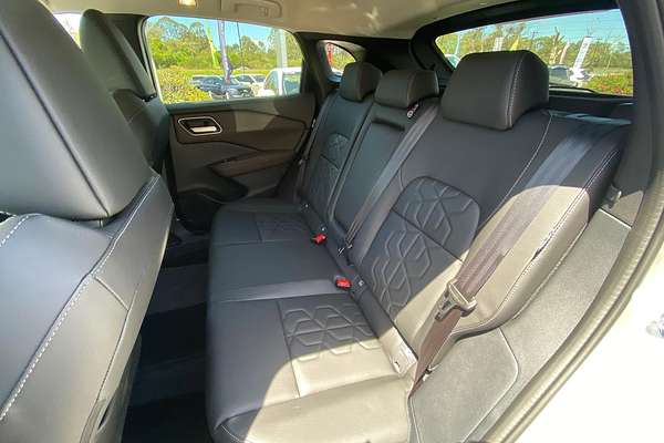 2025 Nissan QASHQAI Ti J12