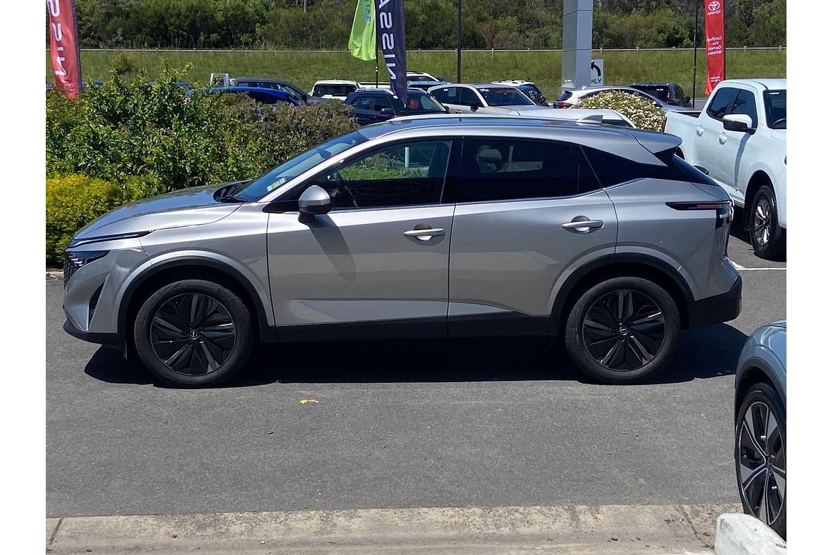 2025 Nissan QASHQAI Ti J12