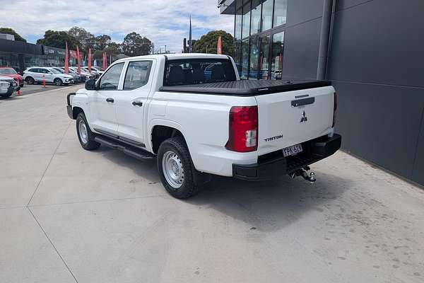 2024 Mitsubishi Triton GLX MV 4X4