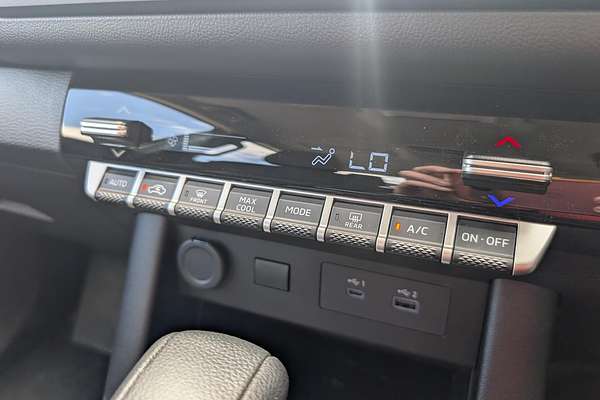 2024 Mitsubishi Triton GLX MV 4X4