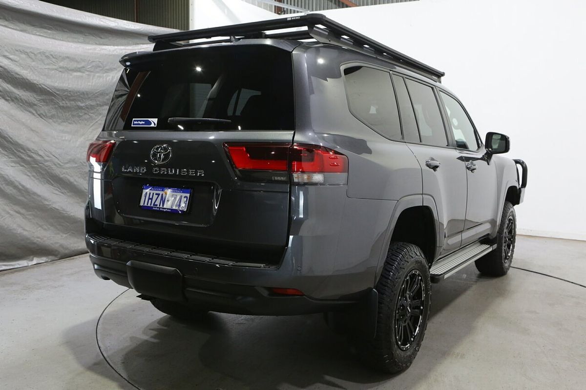 2023 Toyota Landcruiser GXL FJA300R