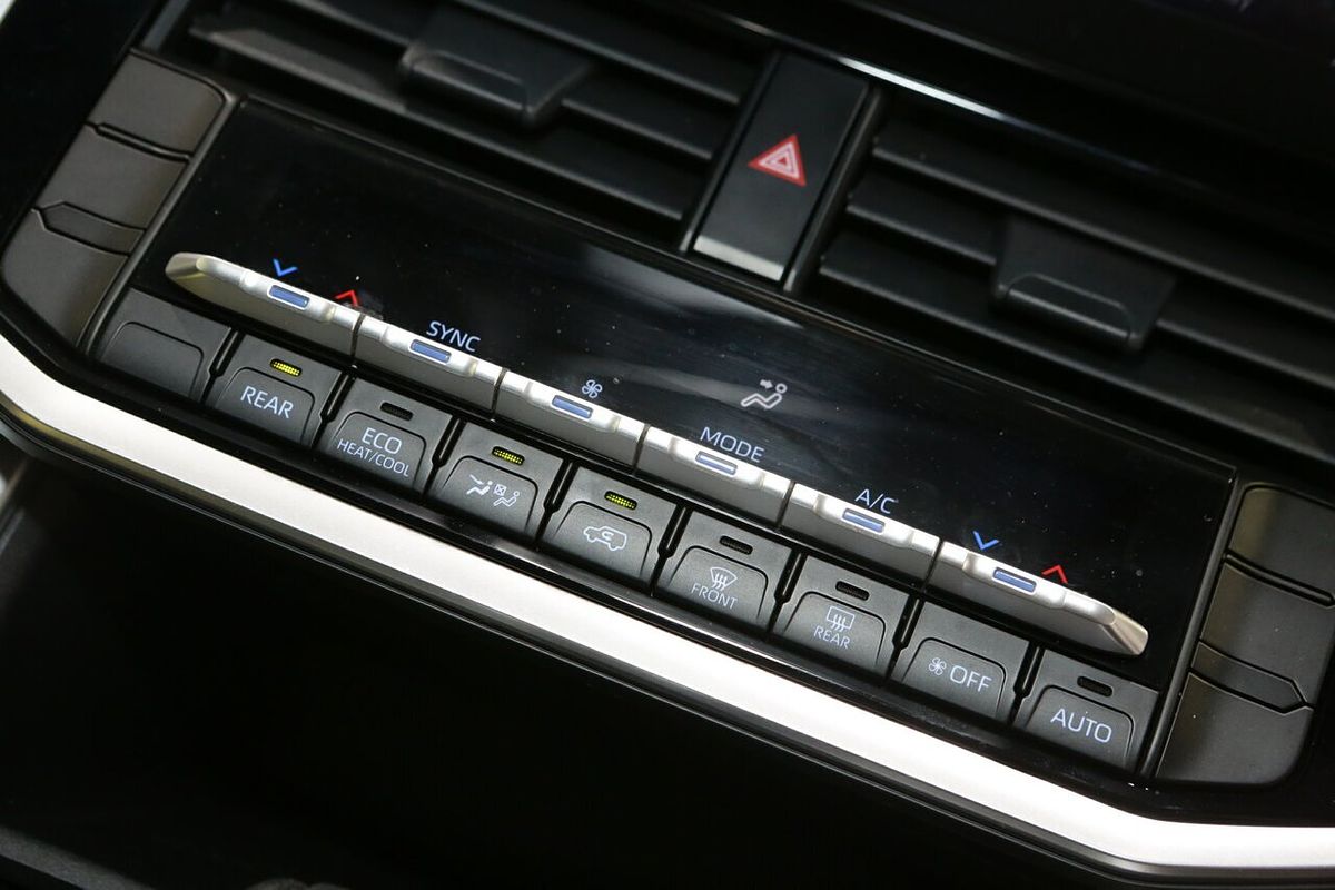 2023 Toyota Landcruiser GXL FJA300R