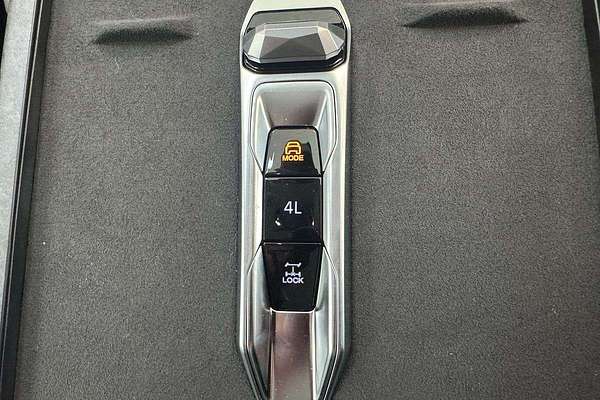 2025 LDV Terron 9 Origin EKK1C 4X4