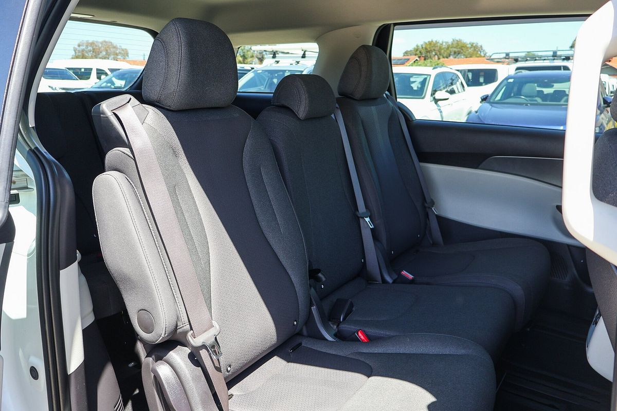 2023 Kia Carnival S KA4