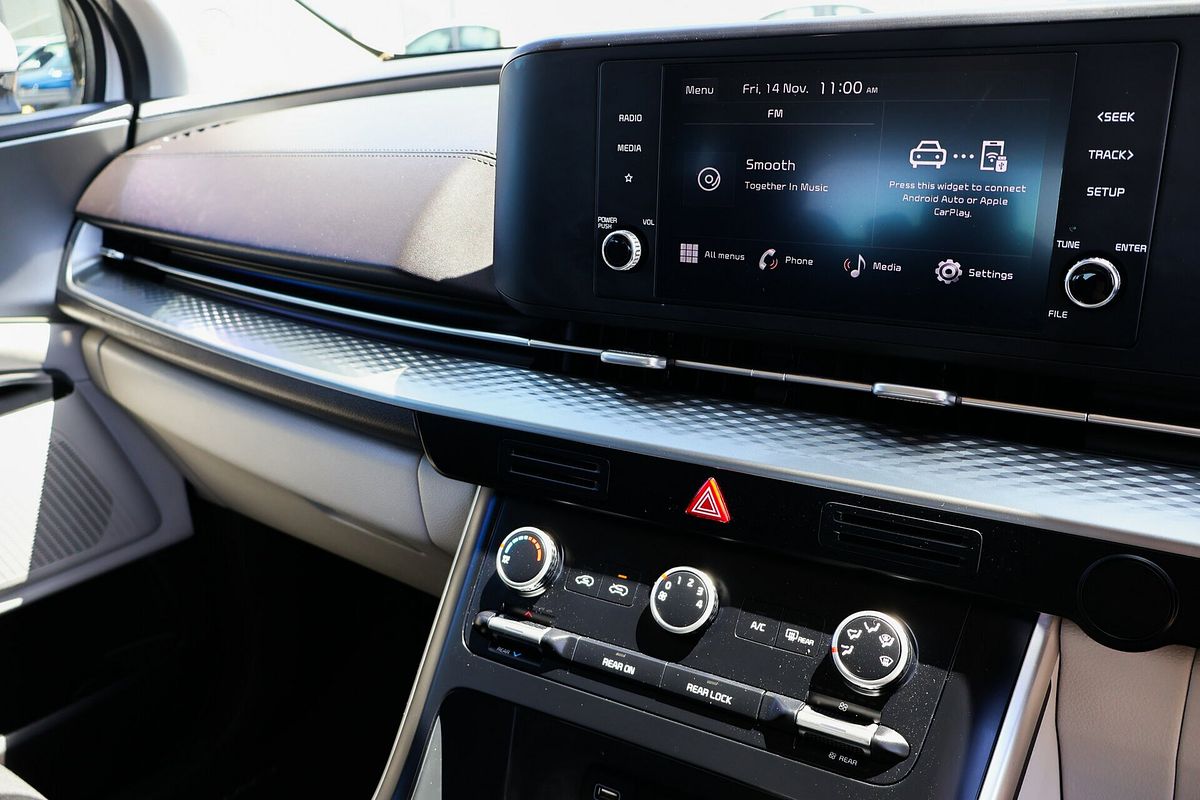 2023 Kia Carnival S KA4