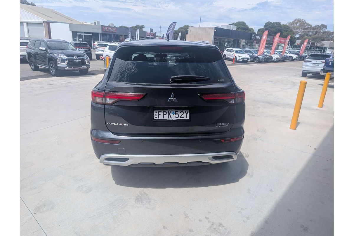 2025 Mitsubishi Outlander PHEV Exceed ZM