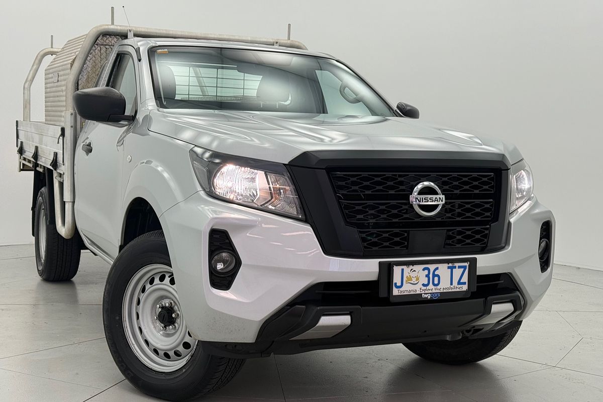 Nissan NAVARA 4X2 2.3 DSL MAN SC CC SL Nissan NAVARA 4X2 2.3 DSL MAN SC CC SL