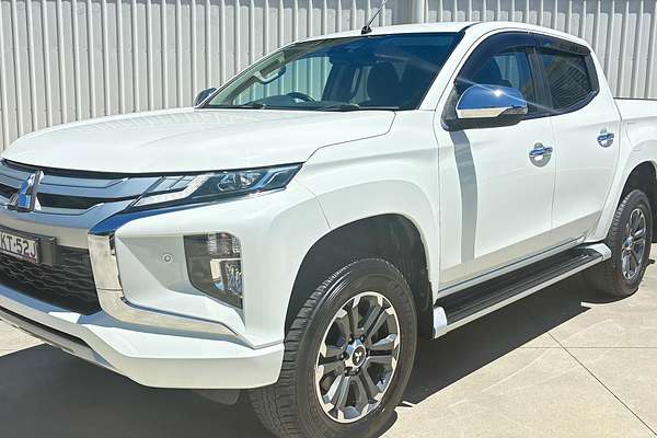 2020 Mitsubishi Triton GLS MR 4X4