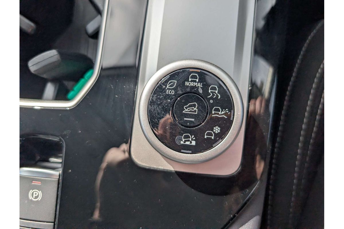 2025 Mitsubishi Outlander LS ZM