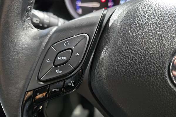 2023 Toyota C-HR GXL NGX10R