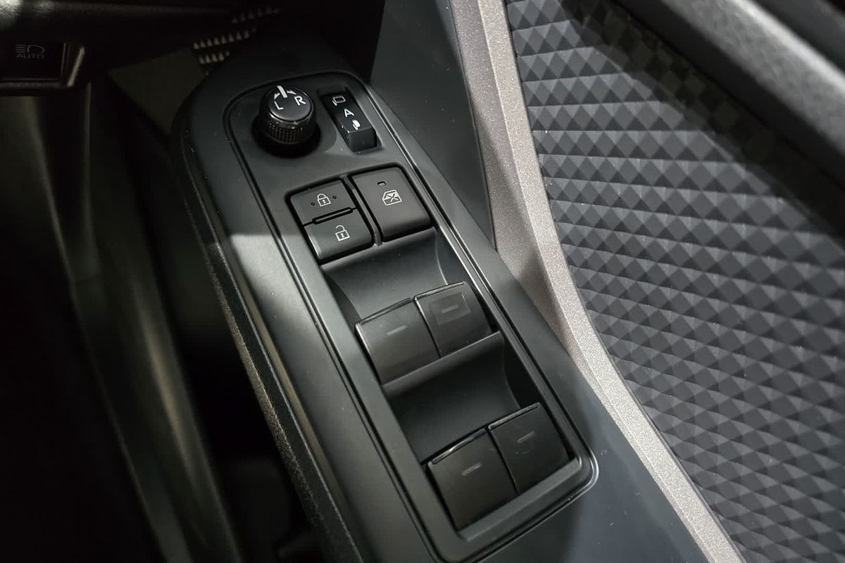 2023 Toyota C-HR GXL NGX10R